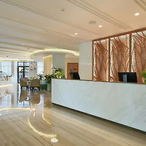 Hotel Arabian Park Dubai, An Edge By Rotana Dubai