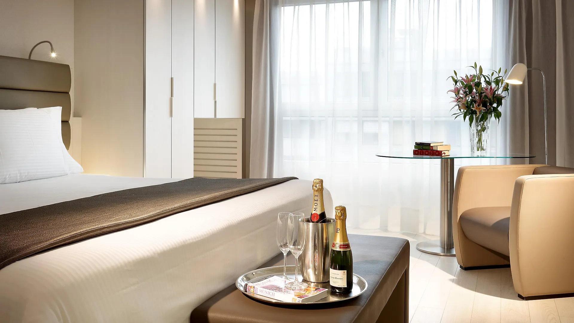Eurostars Book Hotel Munich 4*,
